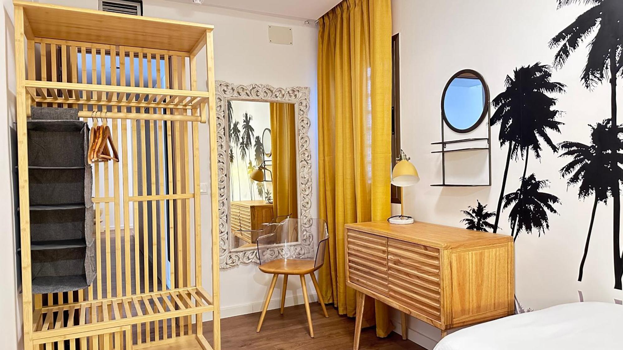 Aparthotel Boutique Poniente Playa San Antonio  Kültér fotó